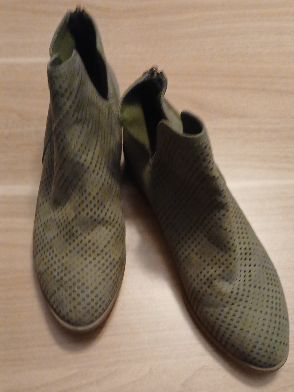 Francesca's "Sage Green" Perforated Ankle Booties in Size 7.5M